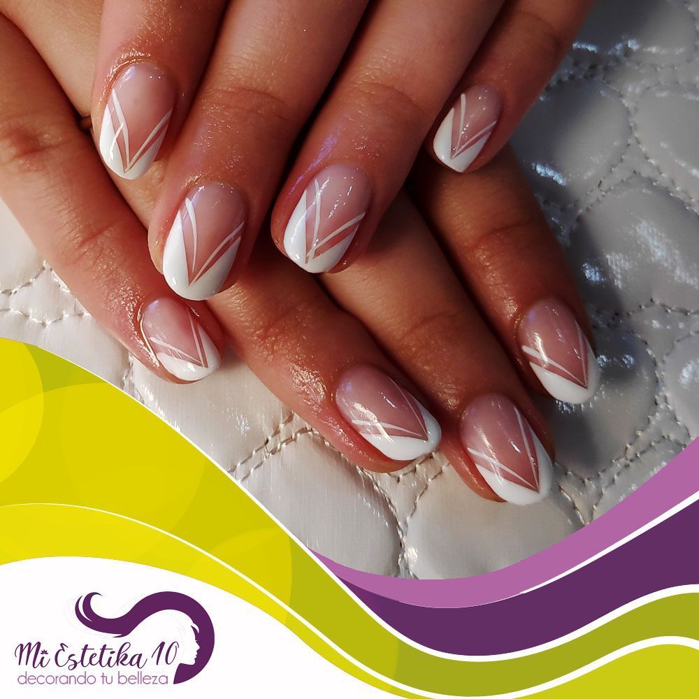 Unas-semipermanentes-italianas-con-lineas-blancas